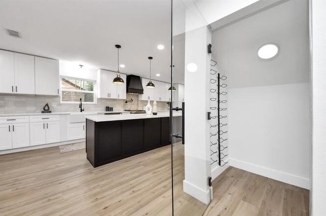 Building Photo - 5614 Oakhaven Ln