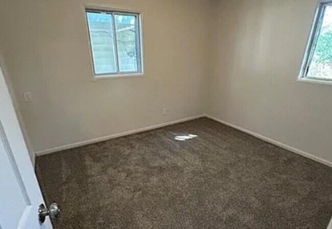 Building Photo - 813 St William Dr