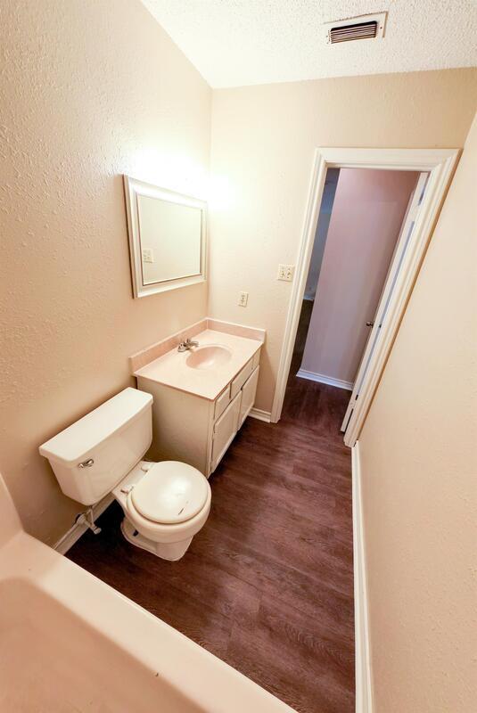 Building Photo - 6932 County Rd 381