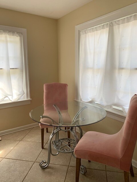 Building Photo - 7353 Phillips St