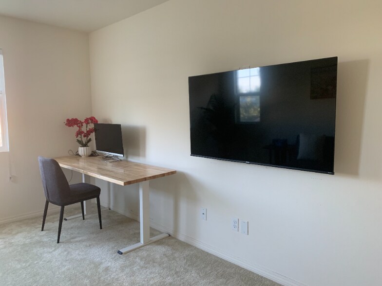 Building Photo - 29273 Humboldt Ct