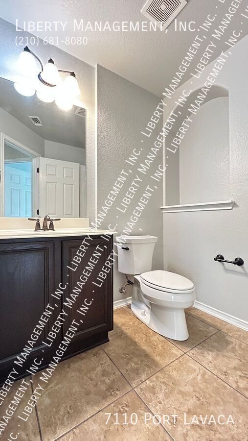 Building Photo - 7110 Port Lavaca