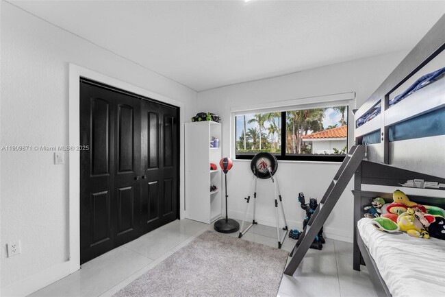 Building Photo - 551 SW 127th Ave