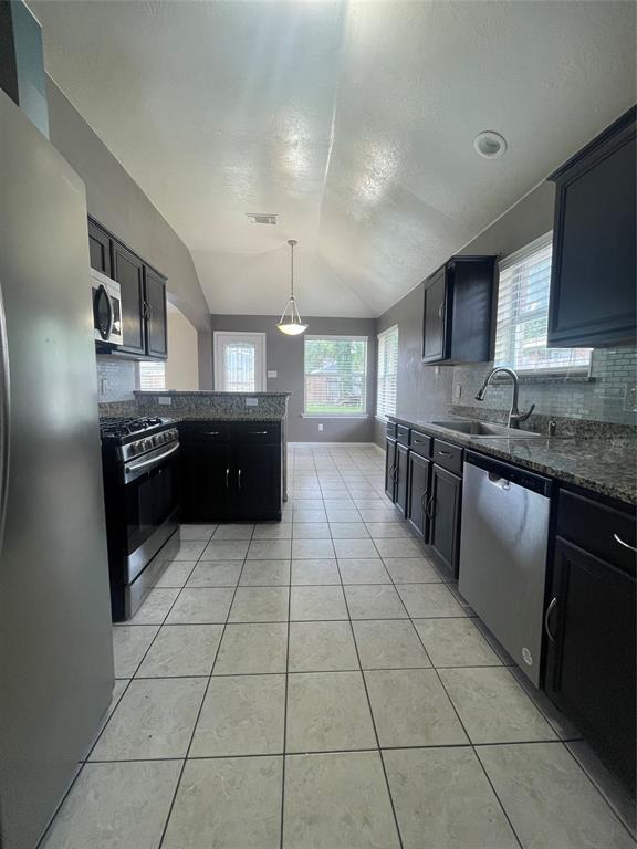Building Photo - 22207 Falconwood Ln