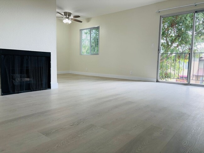 Interior Photo - Foothill Apartments