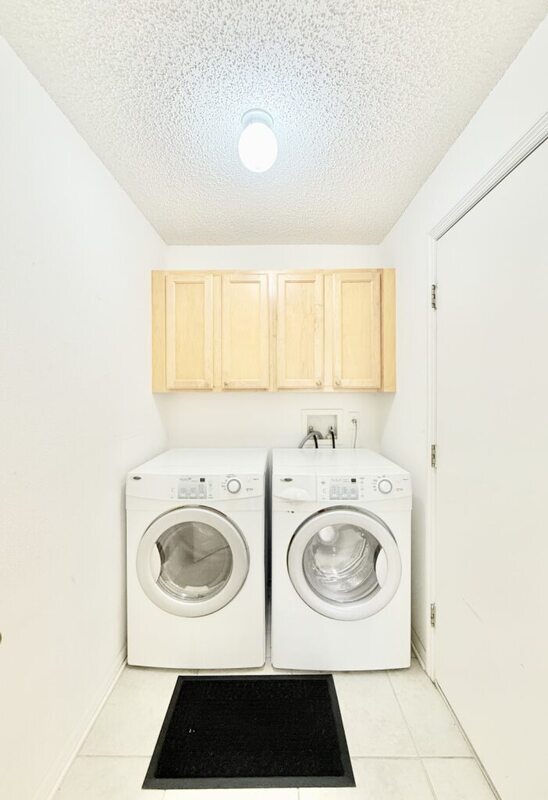 Building Photo - 854 Addison Dr NE