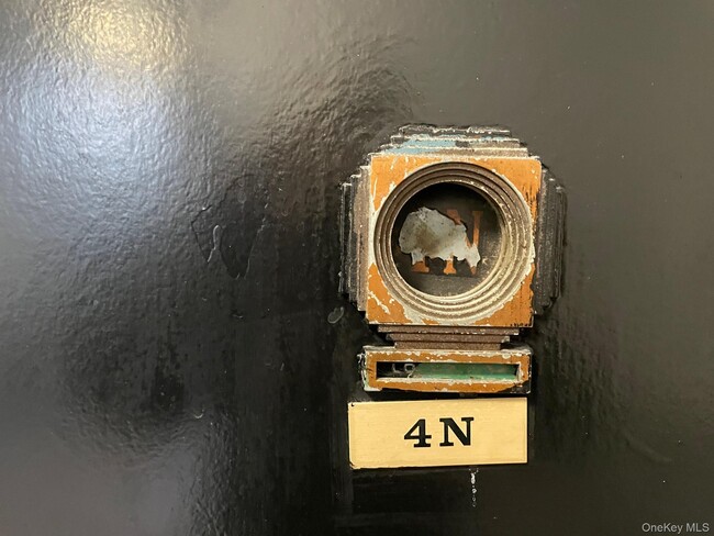 Building Photo - 192 Garth Rd