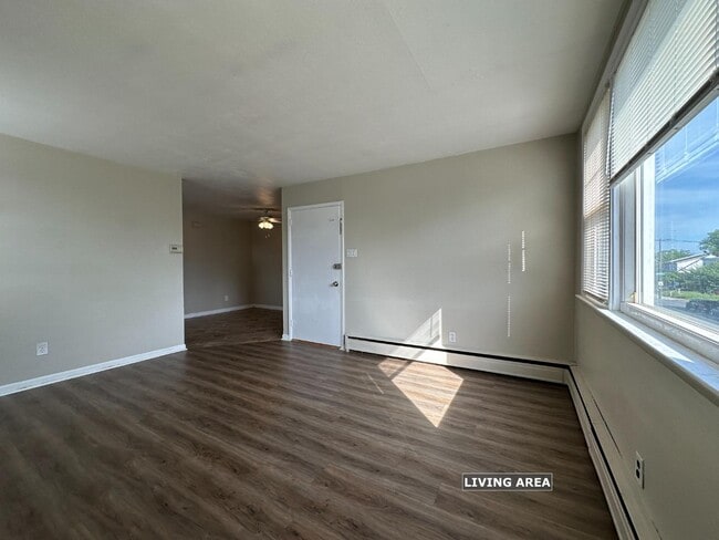 Building Photo - 4301 Ashburner St
