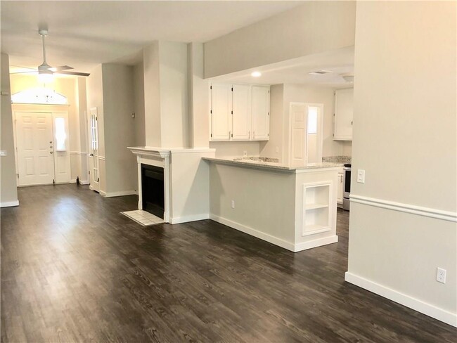 Building Photo - 8008 Nairn Dr