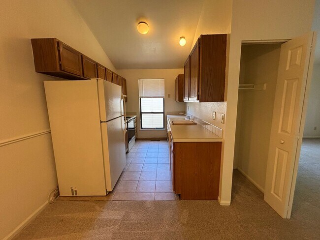 Building Photo - Comfortable Townhome Living in Southwest Fort Collins
