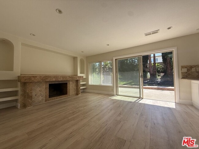 Building Photo - 6324 Aquarius Ave