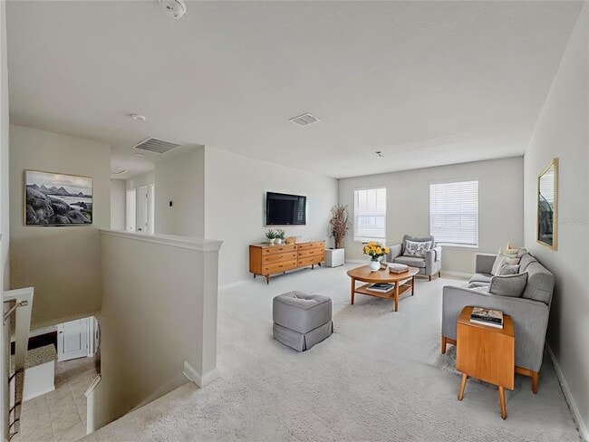 Building Photo - 2048 Airedale Wy