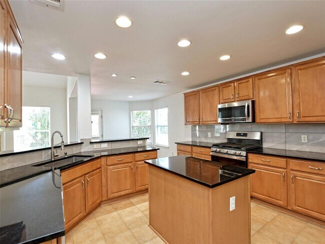 Building Photo - 106 S Gadwall Ln