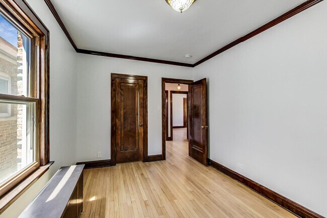 Building Photo - 1814 Wesley Ave