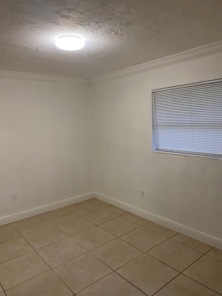 Bedroom - 4250 SW 67th Ave