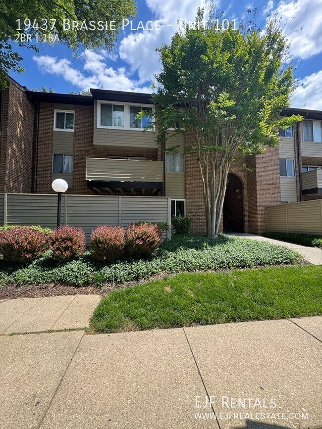 Building Photo - 19437 Brassie Pl