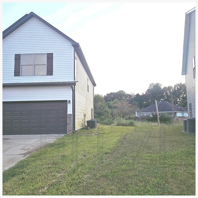 Building Photo - 110 Cole Ln