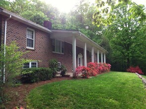 Building Photo - 739 Homeplace Dr