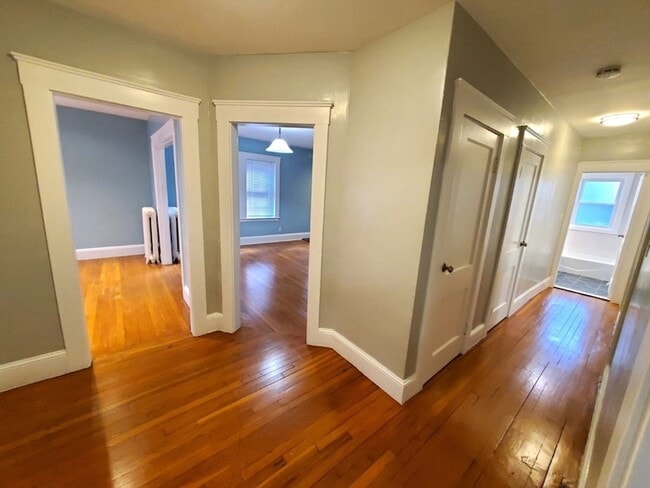 Building Photo - 32 Glenrose Rd