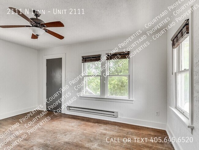 Building Photo - 2111 N Linn Ave