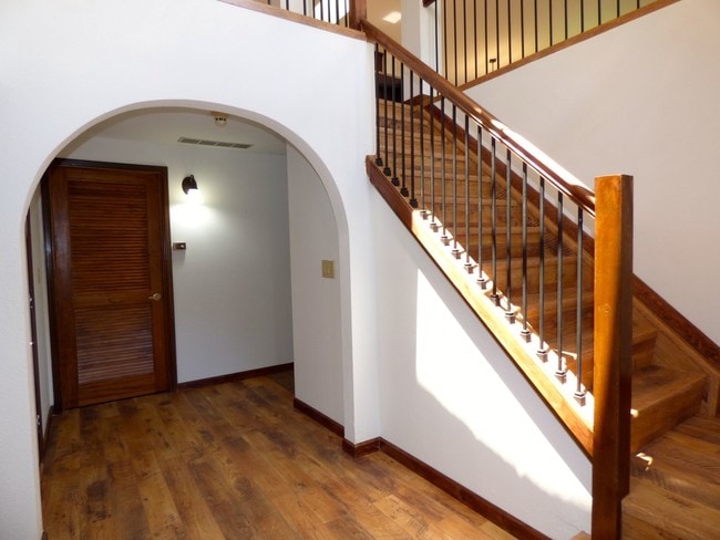 Building Photo - 155 Clubridge Pl