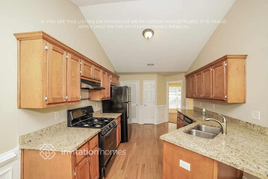 Building Photo - 1747 Fort River Way
