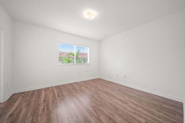 Building Photo - 21459 SW 86th Pl