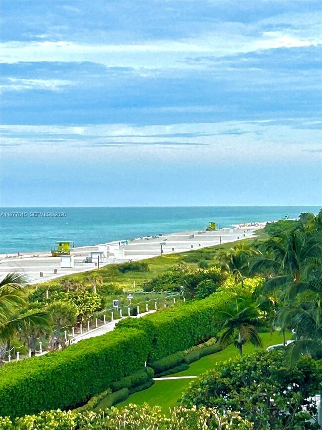 Building Photo - 6039 Collins Ave