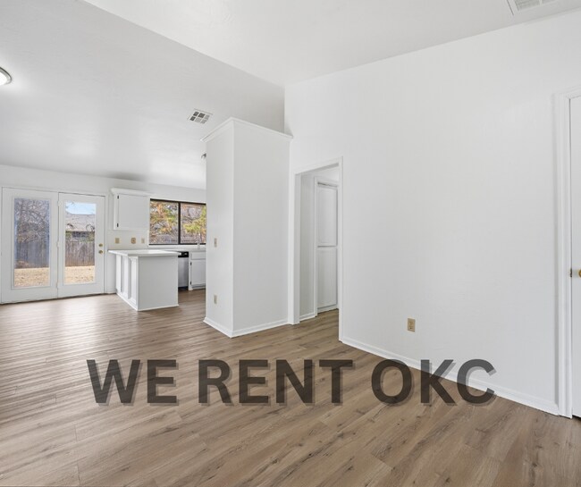 Building Photo - 12021 Moon Beam Dr