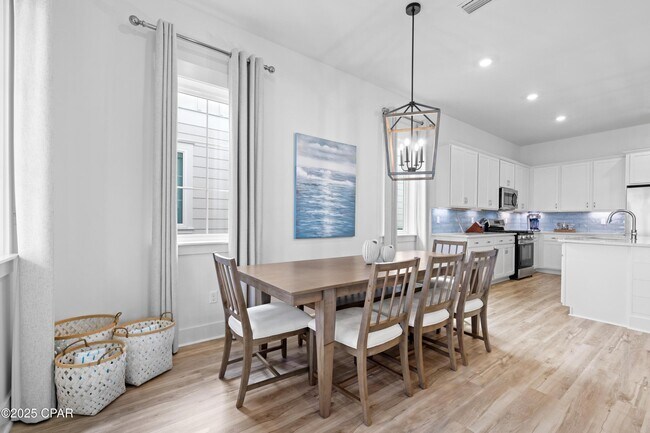 Building Photo - 135 Paradise Found Cir