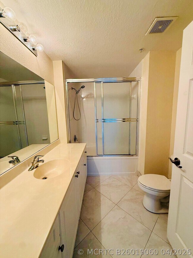 Building Photo - 2917 Tuscany Ct
