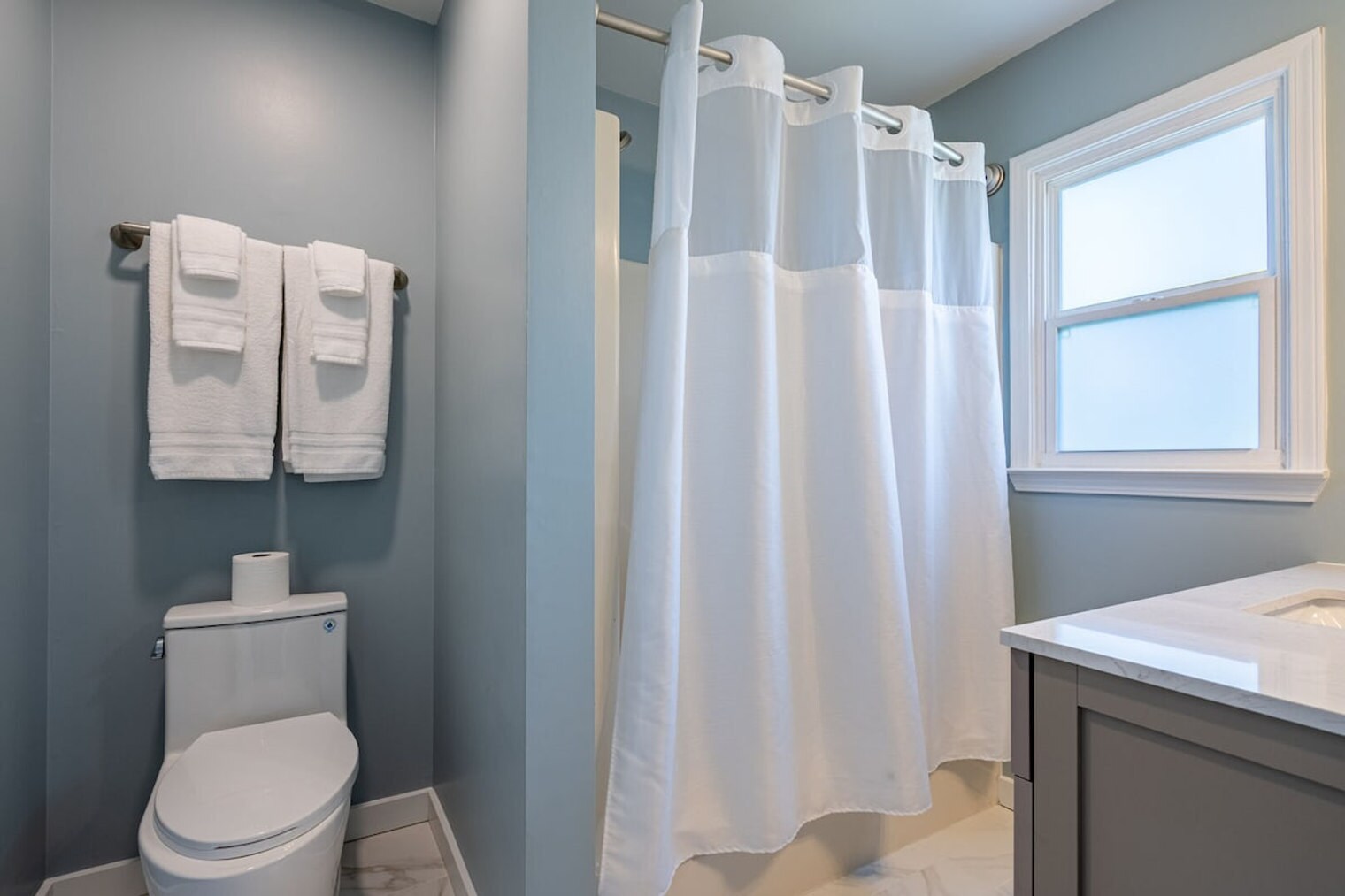 Building Photo - 18 Huntcliff Dr