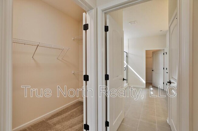 Building Photo - 1693 Zucchina Dr