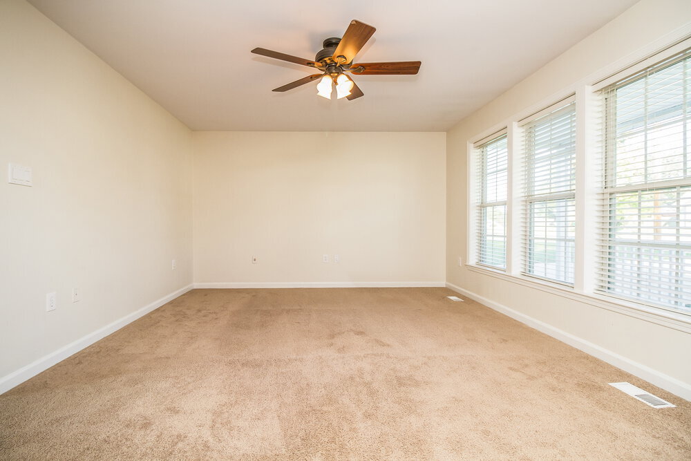 Building Photo - 401 Wildwood Dr