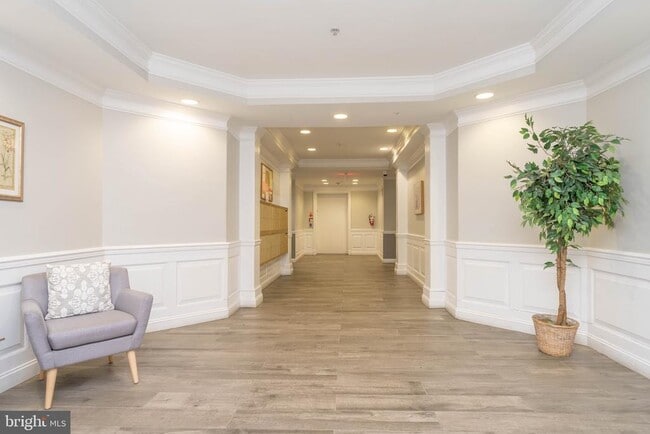 Building Photo - 8183 Carnegie Hall Ct