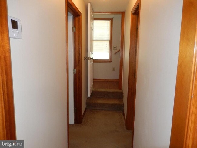Building Photo - 16226 Little Ferry Rd
