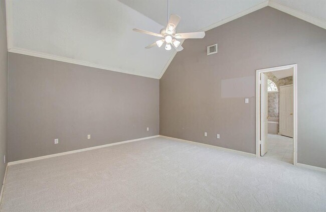 Building Photo - 16839 Willow Bend Ct