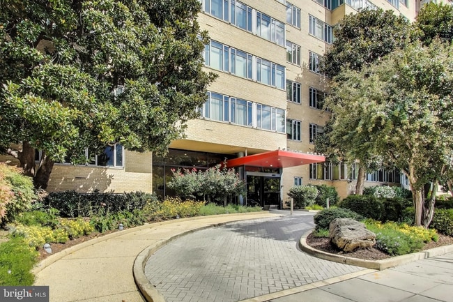 Building Photo - 1711 Massachusetts Ave NW