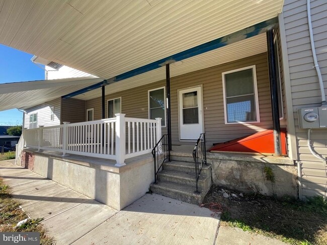 Building Photo - 20 Pennsylvania Ave