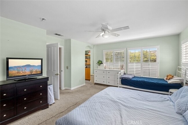 Building Photo - 49 Sconset Ln