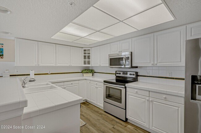 Building Photo - 2805 N Hwy A1A