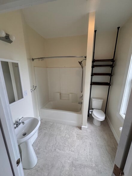 Attached bathroom to master bedroom - 2736 McDermott St