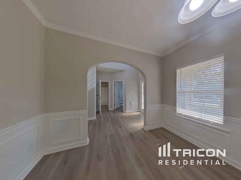 Building Photo - 157 Vinings Dr