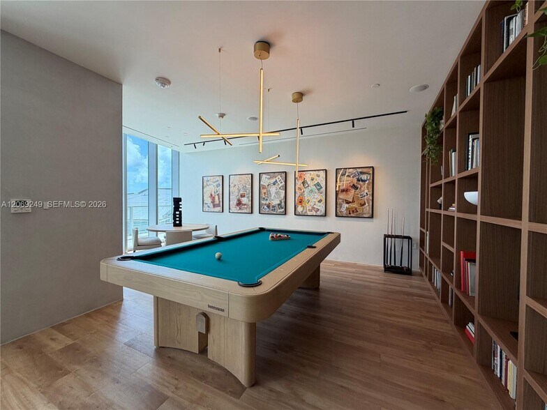 Building Photo - 1400 Biscayne Blvd