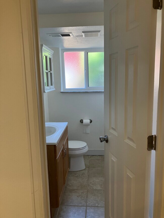 Building Photo - 6531 S Albion Way