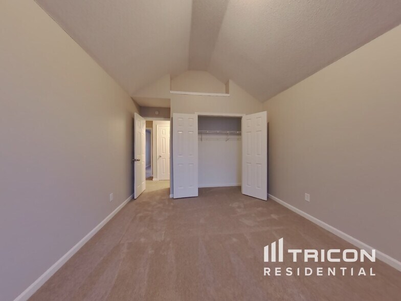 Building Photo - 4445 Millenium View Ct SW