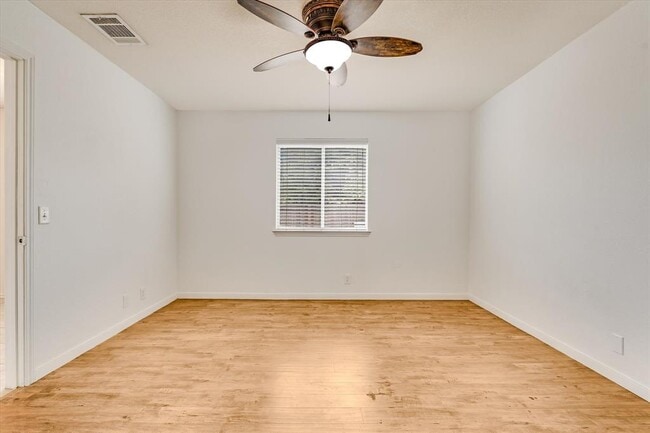 Building Photo - 8520 Chick Pea Ln