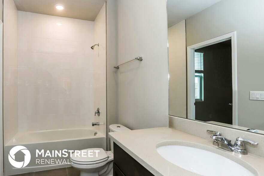 Building Photo - 1816 Woodleaf Hammock Ct