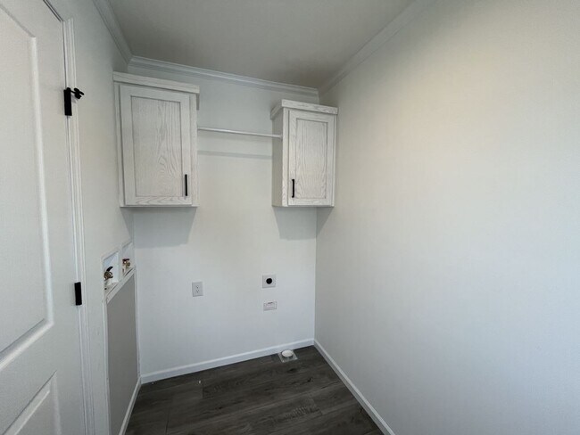 Building Photo - 7 Sandpiper Ln