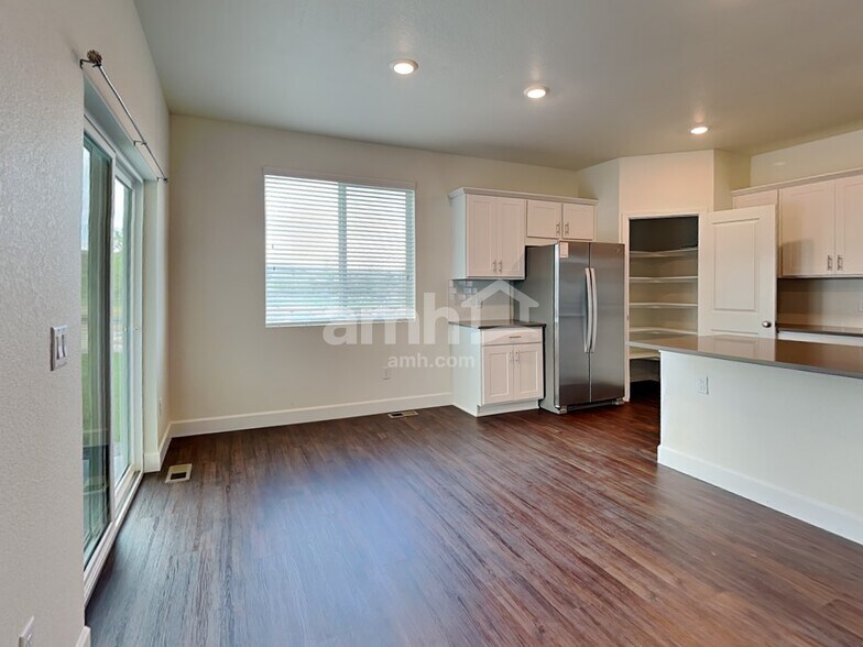 Building Photo - 8264 Joyce Cir